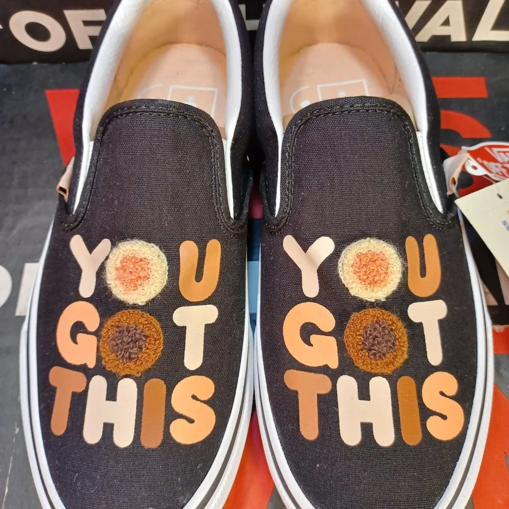 Vans Men's 3.5/Women's 5 Classic Slip-On Breast Cancer Awareness